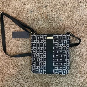 Tommy Hilfiger crossbody purse